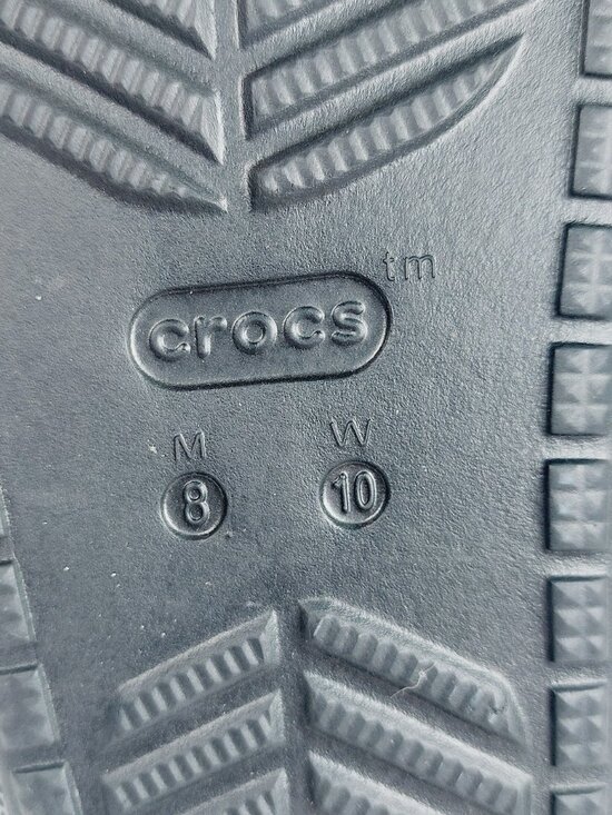 Crocs Men\'s Black Varsity Red Classic Cozzzy Buffalo Plaid Slide Slippers Size 8 main image 9